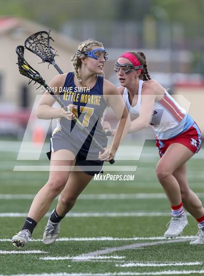 Thumbnail 1 in Kettle Moraine vs Arrowhead (WLF Round 2 Playoff) photogallery.