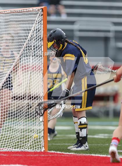Thumbnail 3 in Kettle Moraine vs Arrowhead (WLF Round 2 Playoff) photogallery.