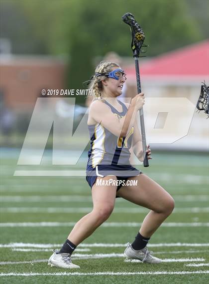 Thumbnail 3 in Kettle Moraine vs Arrowhead (WLF Round 2 Playoff) photogallery.