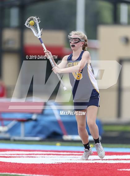 Thumbnail 2 in Kettle Moraine vs Arrowhead (WLF Round 2 Playoff) photogallery.