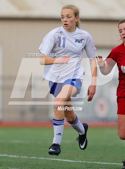 Thumbnail 2 in Mount Vernon Christian vs Davenport (WIAA 1B/2B Final) photogallery.