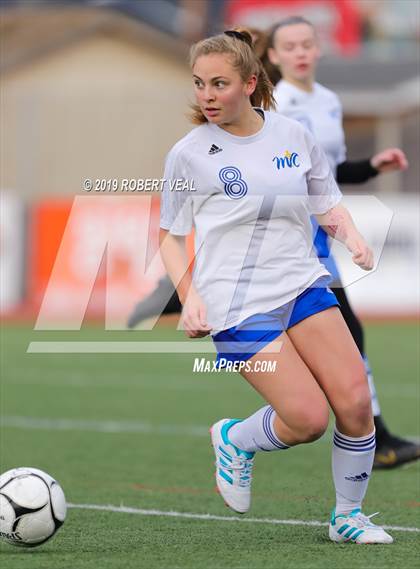 Thumbnail 2 in Mount Vernon Christian vs Davenport (WIAA 1B/2B Final) photogallery.