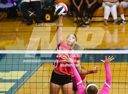 Thumbnail 3 in Oak Mountain @ Metairie Park Country Day (Country Day Tournament) photogallery.