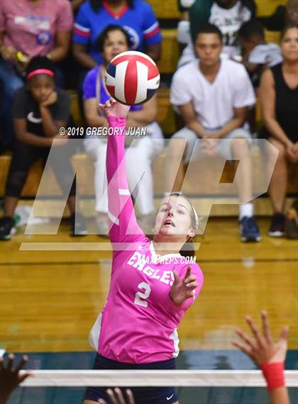 Thumbnail 3 in Oak Mountain @ Metairie Park Country Day (Country Day Tournament) photogallery.