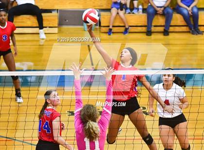 Thumbnail 2 in Oak Mountain @ Metairie Park Country Day (Country Day Tournament) photogallery.