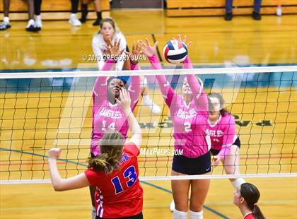 Thumbnail 1 in Oak Mountain @ Metairie Park Country Day (Country Day Tournament) photogallery.