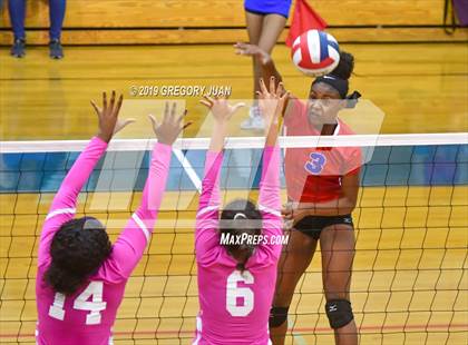 Thumbnail 3 in Oak Mountain @ Metairie Park Country Day (Country Day Tournament) photogallery.