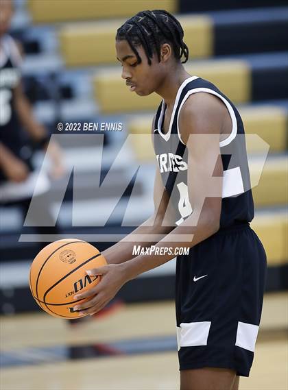 Thumbnail 3 in Stone Mountain vs Morgan County (Chuck Miller Classic) photogallery.