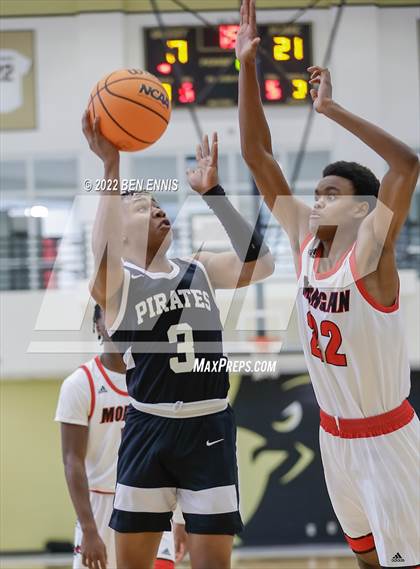 Thumbnail 3 in Stone Mountain vs Morgan County (Chuck Miller Classic) photogallery.