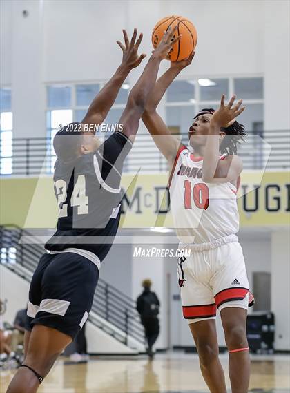 Thumbnail 3 in Stone Mountain vs Morgan County (Chuck Miller Classic) photogallery.