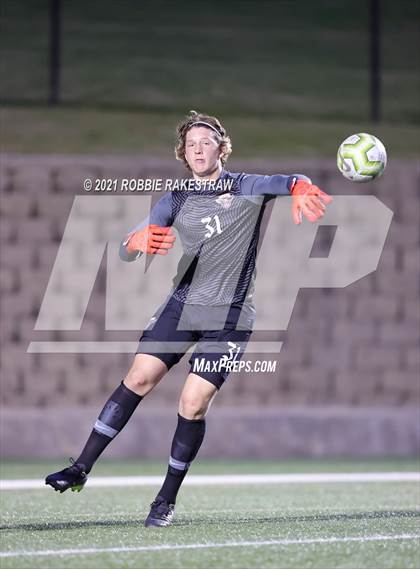 Thumbnail 1 in Allen vs. Rockwall-Heath (UIL 6A Semifinal) photogallery.