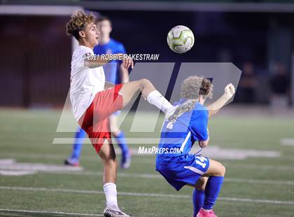 Thumbnail 2 in Allen vs. Rockwall-Heath (UIL 6A Semifinal) photogallery.