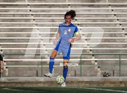 Thumbnail 2 in Allen vs. Rockwall-Heath (UIL 6A Semifinal) photogallery.