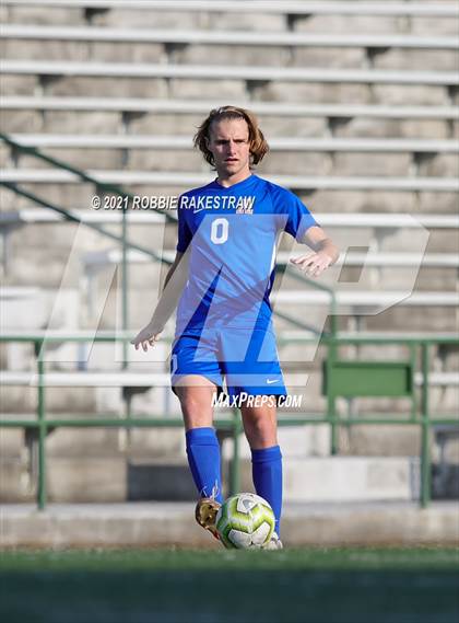 Thumbnail 2 in Allen vs. Rockwall-Heath (UIL 6A Semifinal) photogallery.