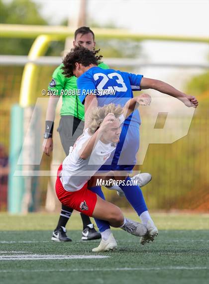 Thumbnail 3 in Allen vs. Rockwall-Heath (UIL 6A Semifinal) photogallery.