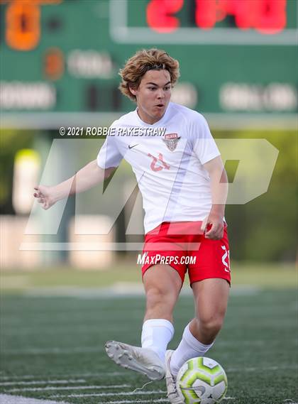 Thumbnail 2 in Allen vs. Rockwall-Heath (UIL 6A Semifinal) photogallery.