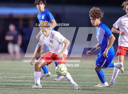 Thumbnail 1 in Allen vs. Rockwall-Heath (UIL 6A Semifinal) photogallery.