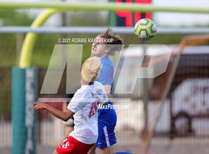 Thumbnail 2 in Allen vs. Rockwall-Heath (UIL 6A Semifinal) photogallery.