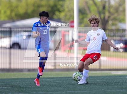 Thumbnail 1 in Allen vs. Rockwall-Heath (UIL 6A Semifinal) photogallery.