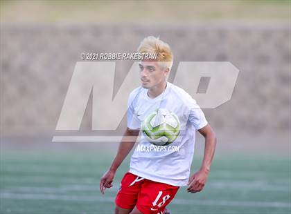 Thumbnail 2 in Allen vs. Rockwall-Heath (UIL 6A Semifinal) photogallery.
