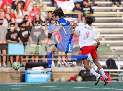 Thumbnail 2 in Allen vs. Rockwall-Heath (UIL 6A Semifinal) photogallery.