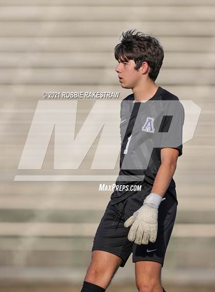 Thumbnail 3 in Allen vs. Rockwall-Heath (UIL 6A Semifinal) photogallery.