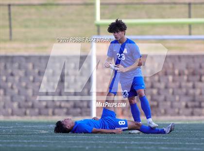 Thumbnail 1 in Allen vs. Rockwall-Heath (UIL 6A Semifinal) photogallery.