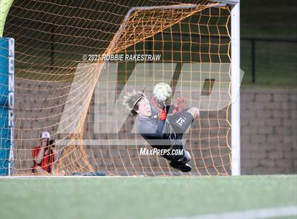 Thumbnail 2 in Allen vs. Rockwall-Heath (UIL 6A Semifinal) photogallery.
