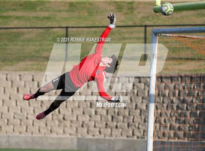 Thumbnail 2 in Allen vs. Rockwall-Heath (UIL 6A Semifinal) photogallery.