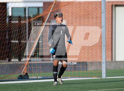 Thumbnail 3 in Allen vs. Rockwall-Heath (UIL 6A Semifinal) photogallery.