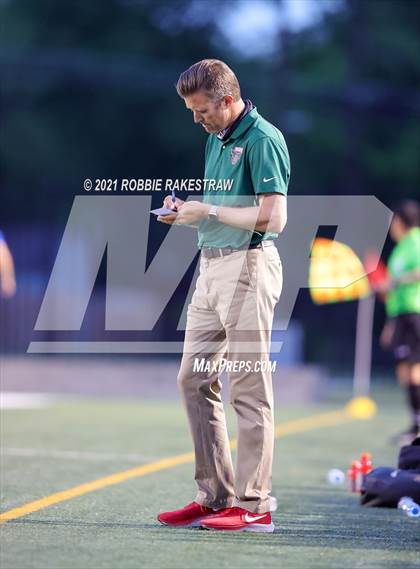 Thumbnail 2 in Allen vs. Rockwall-Heath (UIL 6A Semifinal) photogallery.