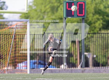 Thumbnail 1 in Allen vs. Rockwall-Heath (UIL 6A Semifinal) photogallery.