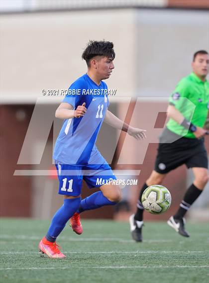 Thumbnail 1 in Allen vs. Rockwall-Heath (UIL 6A Semifinal) photogallery.