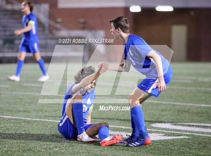 Thumbnail 2 in Allen vs. Rockwall-Heath (UIL 6A Semifinal) photogallery.