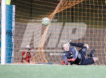 Thumbnail 1 in Allen vs. Rockwall-Heath (UIL 6A Semifinal) photogallery.