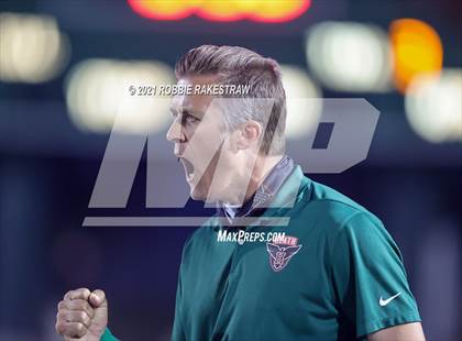 Thumbnail 1 in Allen vs. Rockwall-Heath (UIL 6A Semifinal) photogallery.