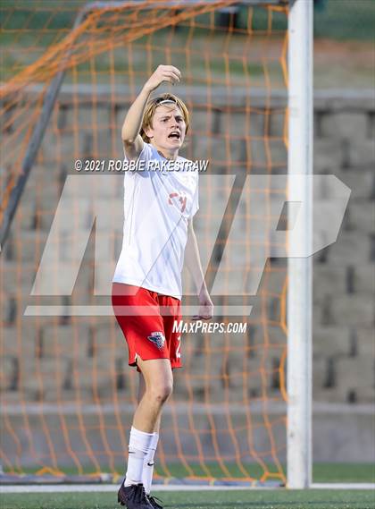 Thumbnail 2 in Allen vs. Rockwall-Heath (UIL 6A Semifinal) photogallery.