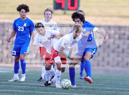 Thumbnail 1 in Allen vs. Rockwall-Heath (UIL 6A Semifinal) photogallery.