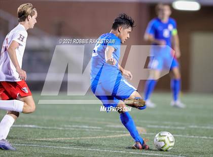 Thumbnail 2 in Allen vs. Rockwall-Heath (UIL 6A Semifinal) photogallery.