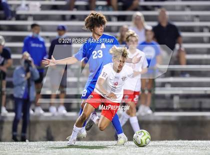 Thumbnail 2 in Allen vs. Rockwall-Heath (UIL 6A Semifinal) photogallery.