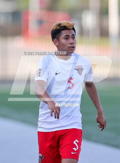 Thumbnail 1 in Allen vs. Rockwall-Heath (UIL 6A Semifinal) photogallery.