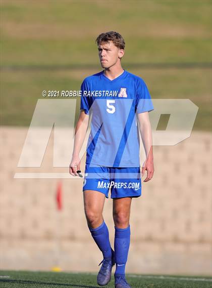 Thumbnail 2 in Allen vs. Rockwall-Heath (UIL 6A Semifinal) photogallery.