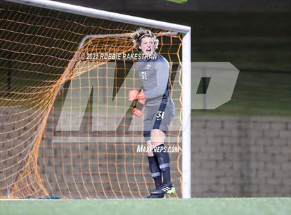 Thumbnail 1 in Allen vs. Rockwall-Heath (UIL 6A Semifinal) photogallery.