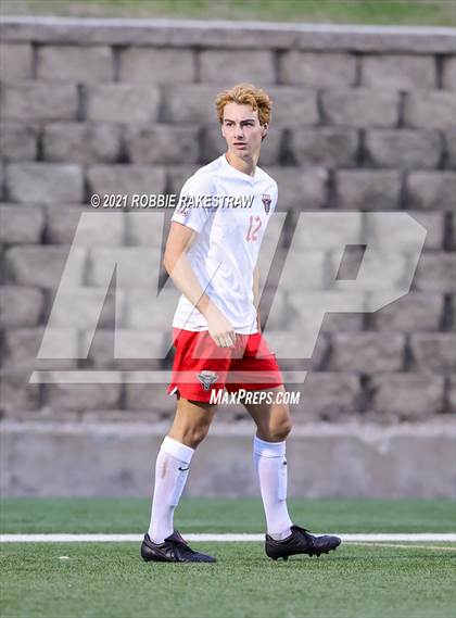 Thumbnail 2 in Allen vs. Rockwall-Heath (UIL 6A Semifinal) photogallery.