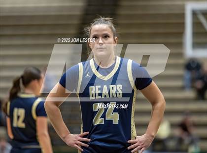 Thumbnail 2 in Tuckahoe vs. Frewsburg (NYSPHSAA Class C Semifinal) photogallery.