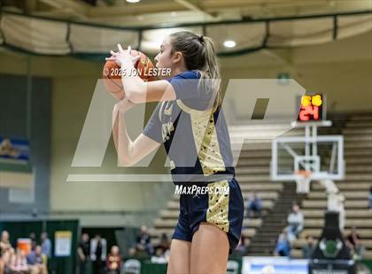 Thumbnail 3 in Tuckahoe vs. Frewsburg (NYSPHSAA Class C Semifinal) photogallery.