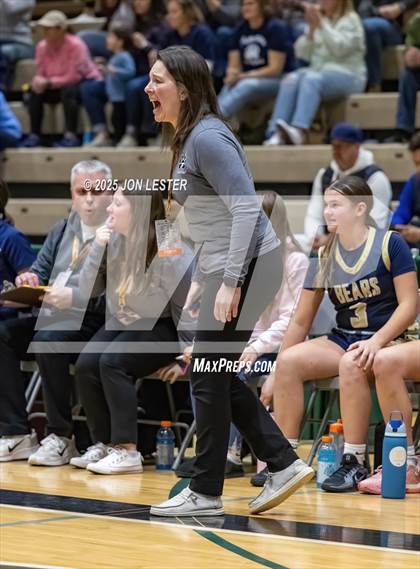 Thumbnail 3 in Tuckahoe vs. Frewsburg (NYSPHSAA Class C Semifinal) photogallery.