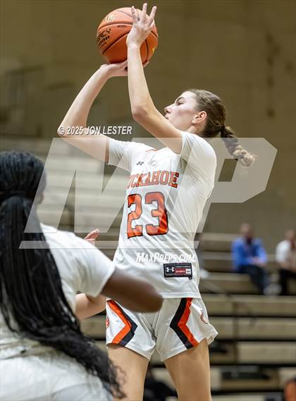 Thumbnail 2 in Tuckahoe vs. Frewsburg (NYSPHSAA Class C Semifinal) photogallery.