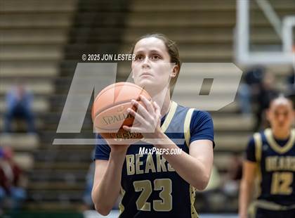 Thumbnail 3 in Tuckahoe vs. Frewsburg (NYSPHSAA Class C Semifinal) photogallery.