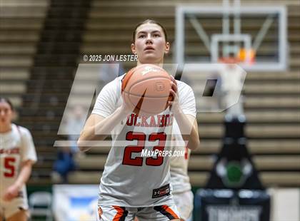 Thumbnail 2 in Tuckahoe vs. Frewsburg (NYSPHSAA Class C Semifinal) photogallery.